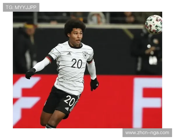 格纳布里破门后指伤处，坚持比赛展现顽强斗志